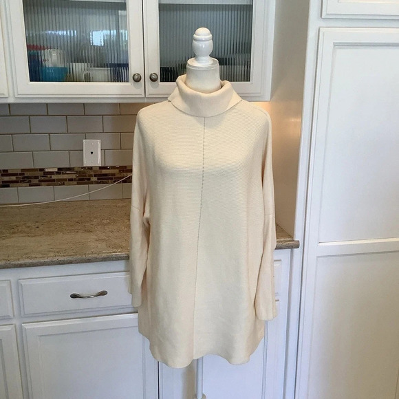 Davi & Dani Vici Cream Knit Turtleneck Sweater Dress Size Large - Picture 2 of 12